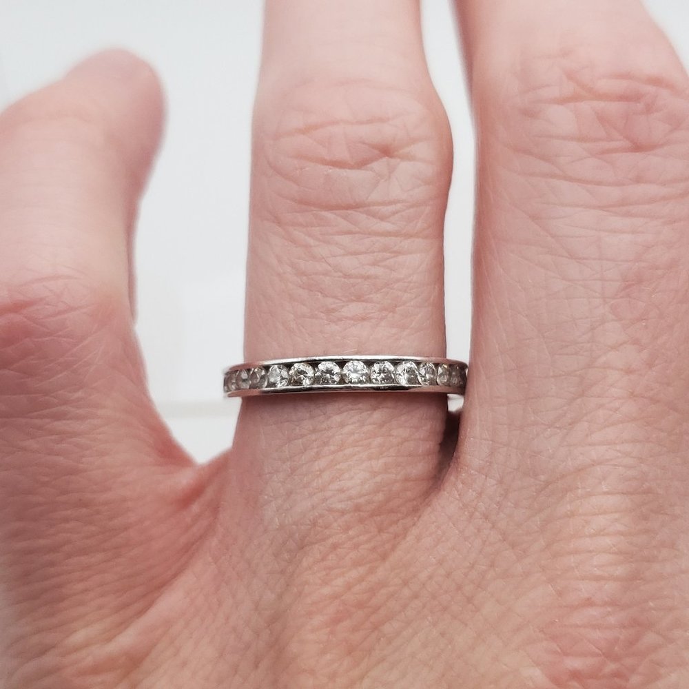 Size 7 925 Sterling Silver Bright Channel Cubic Zirconia Clear Gem Ring